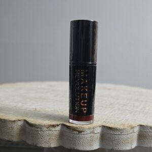 Makeup Revolution Lipstick - Deep Burgundy